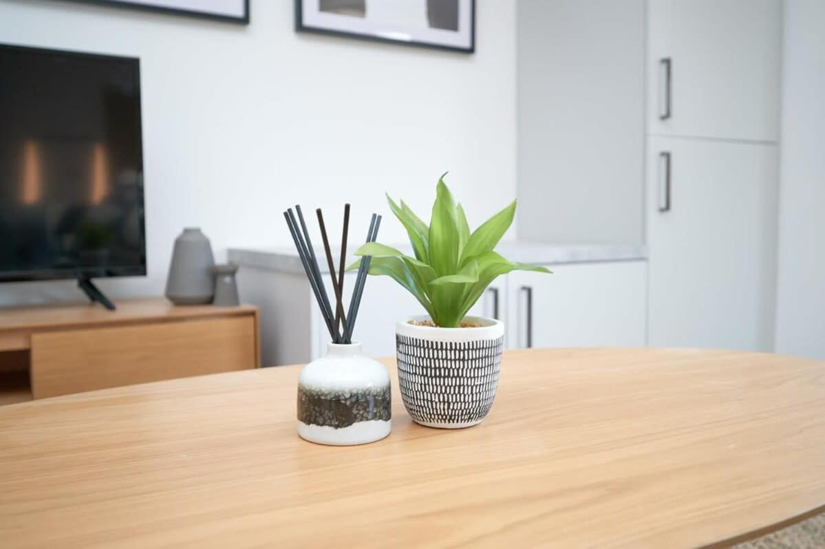A Stylish Apartment With Parking In Preston Preston  Exterior foto
